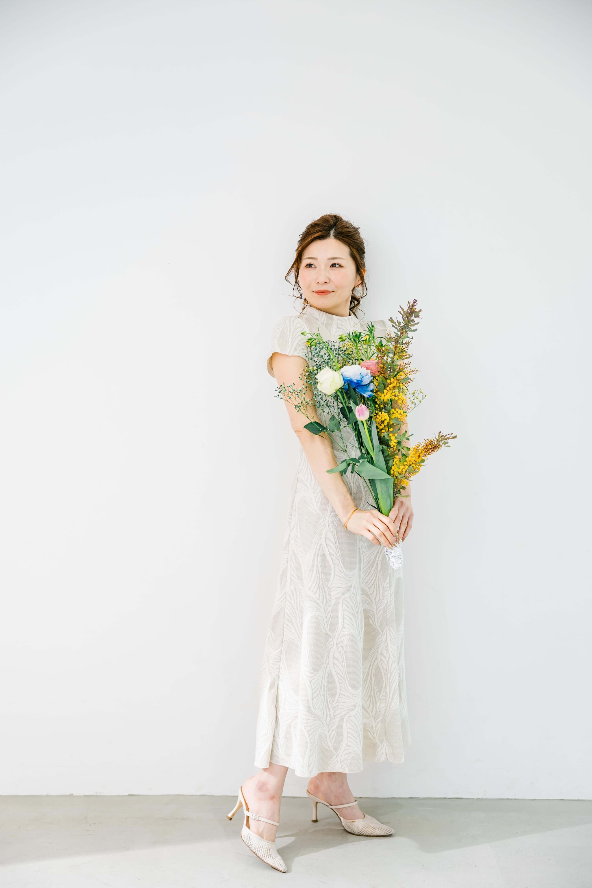 婚活写真の撮影に適した清潔感のある服装の写真